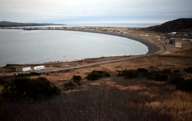 Montée des eaux : les habitants de ce village déménagent avant d’être engloutis